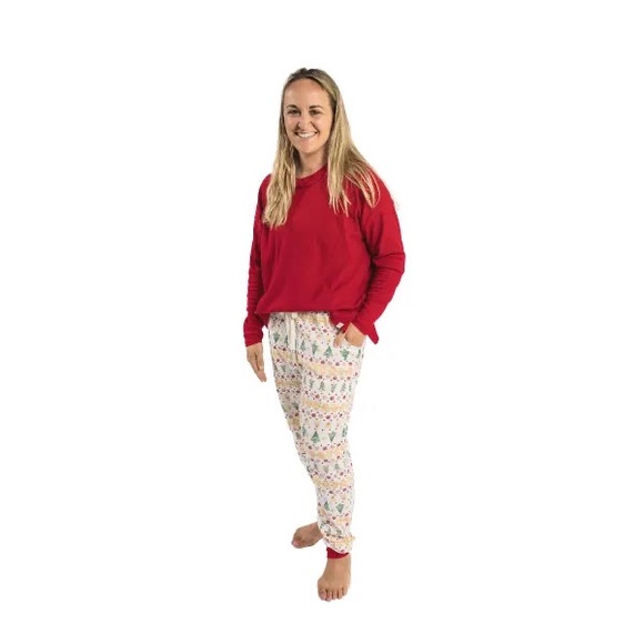 Burt’s Bees Red and White Women’s Christmas Gingerbread Fair Isle Pajama Set - Picture 1 of 7